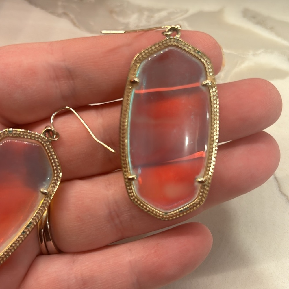 Kendra Scott Danielle earrings iridescent with gold trim - Picture 11 of 12